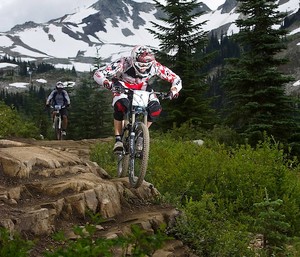 Leov Crankworx Garbonzo